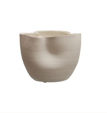  White Sand Finish Ruffled Planter