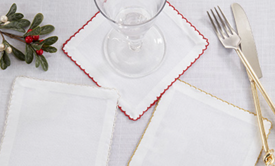 Red Whip Stitched Napkin Set